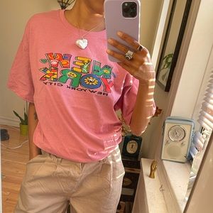 New York pink graphic t-shirt